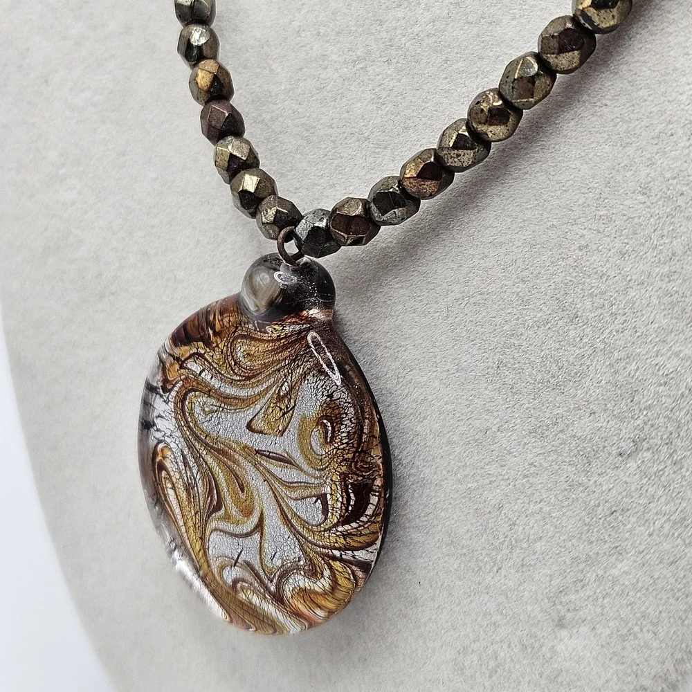 VINTAGE Glass Swirl Pendant Copper Tone Beaded Necklace